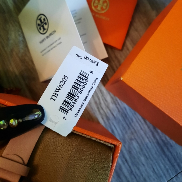 Tory Burch Watch - Picture 2 of 3